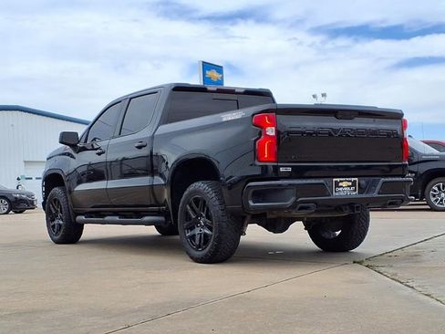 Used 2020 Chevrolet Silverado 1500 LT Trail Boss w/ Midnight Edition AWD/4WD image 7
