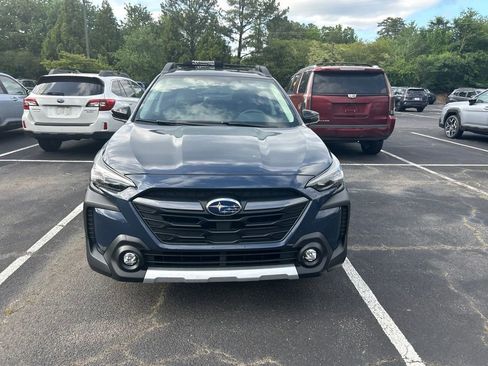 Certified 2025 Subaru Outback Limited AWD/4WD image 10