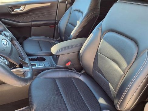 Certified 2021 Ford Escape SEL image 4