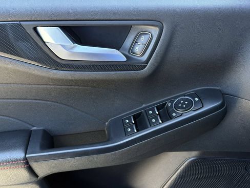 Used 2024 Ford Escape ST-Line w/ Tech Pack #1 FWD image 25