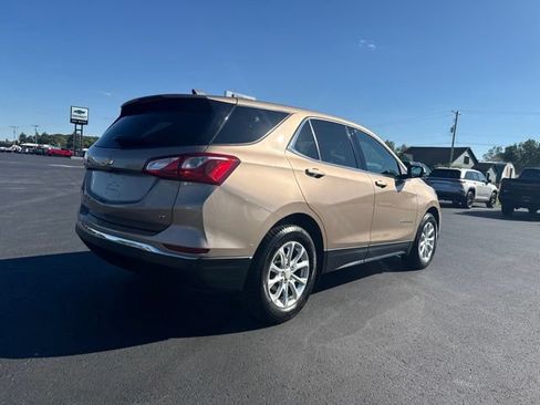Used 2019 Chevrolet Equinox LT FWD image 4