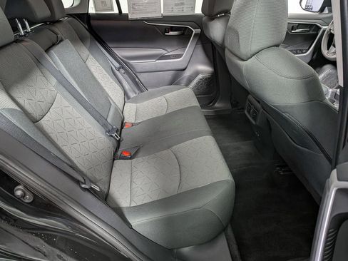 Used 2021 Toyota RAV4 XLE image 35