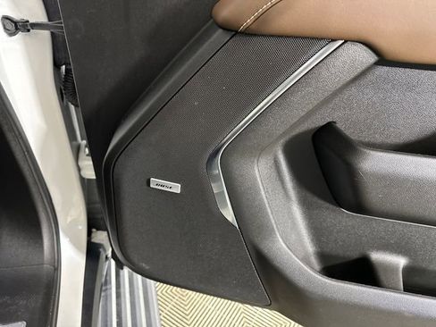 Used 2023 Chevrolet Tahoe High Country image 30