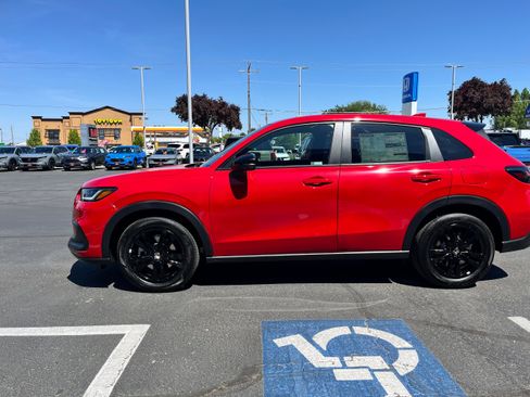 New 2026 Honda HR-V Sport image 5
