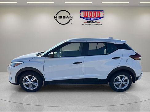 Certified 2025 Nissan Kicks Play S image 6