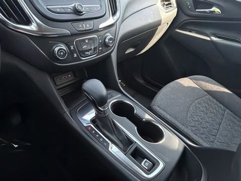 Used 2024 Chevrolet Equinox LT FWD image 14