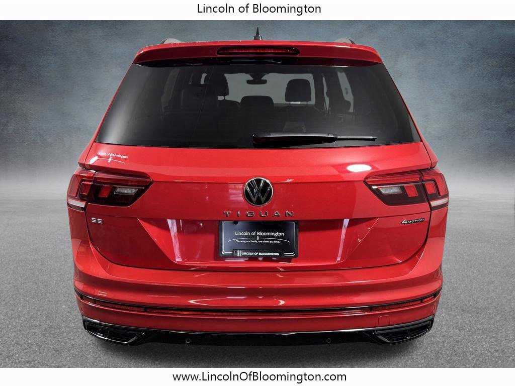 Used 2024 Volkswagen Tiguan SE R-Line AWD/4WD image 6