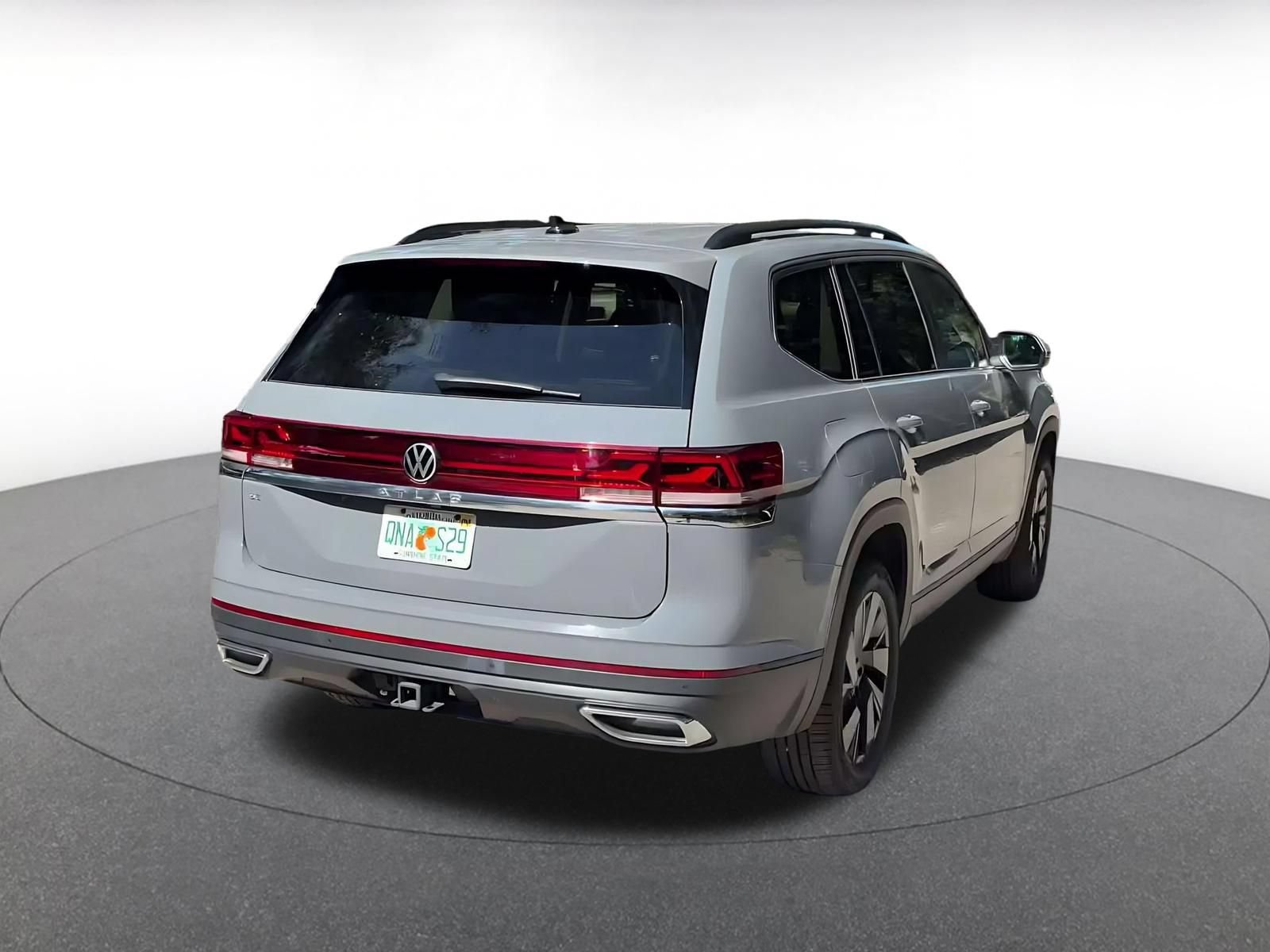 Used 2026 Volkswagen Atlas SE FWD image 14