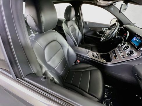 Used 2019 Mercedes-Benz C 300 4MATIC Sedan image 27