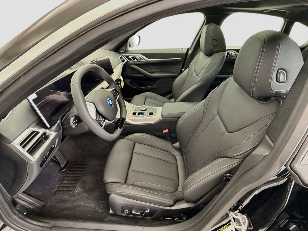 New 2026 BMW i4 eDrive40 w/ Premium Package RWD image 18