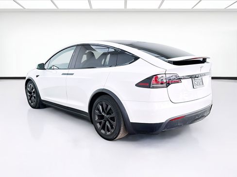 Used 2022 Tesla Model X image 6