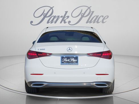Used 2024 Mercedes-Benz C 300 Sedan image 4