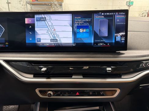 Used 2023 BMW X7 xDrive40i w/ Premium Package image 34