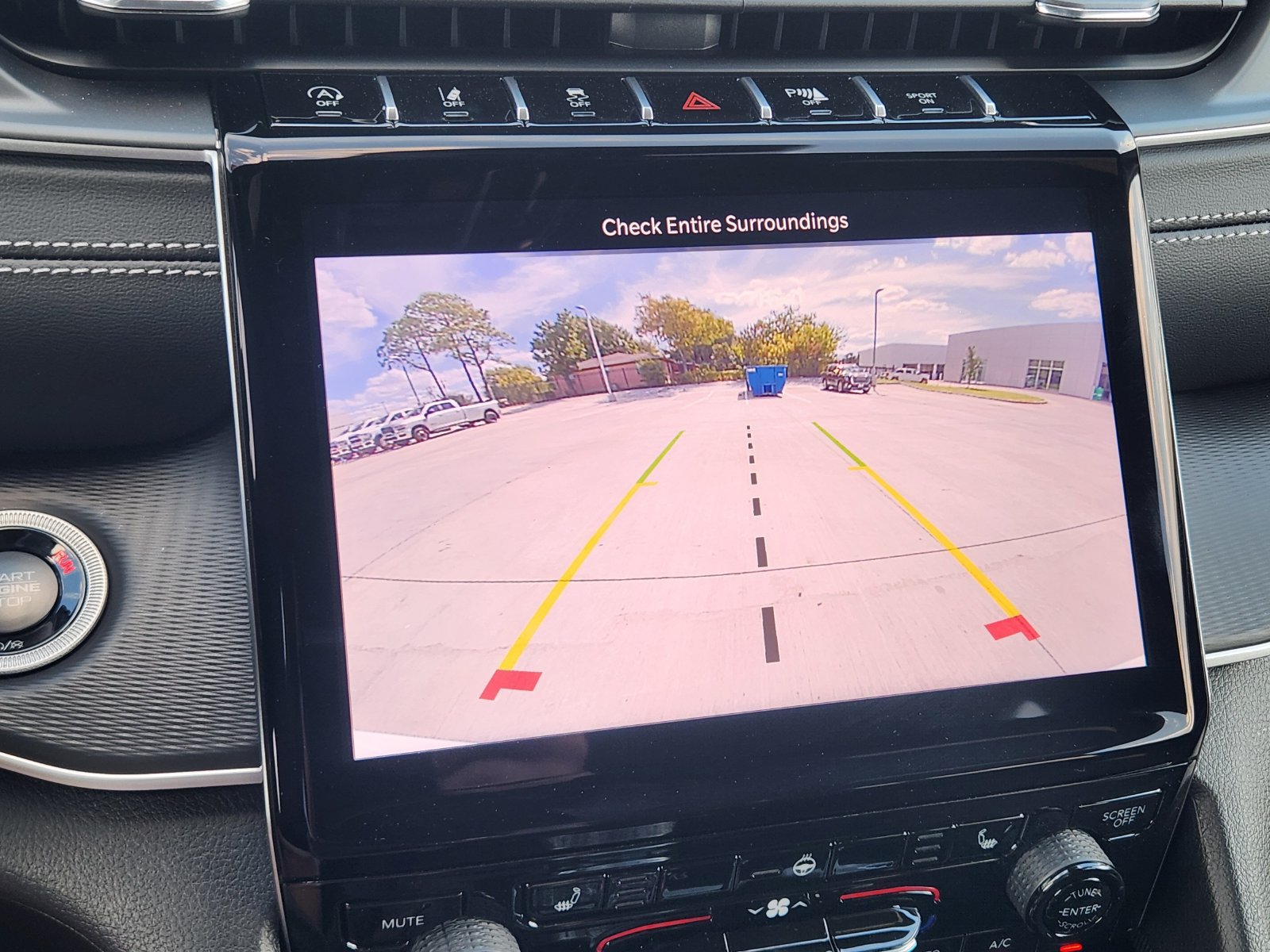 New 2027 Jeep Grand Cherokee Laredo X RWD image 17