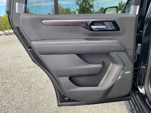 New 2026 Chevrolet Tahoe Premier image 16