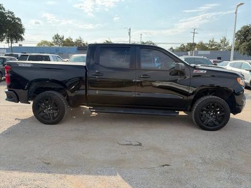 Used 2023 Chevrolet Silverado 1500 LT Trail Boss w/ LPO, Dark Essentials Package AWD/4WD image 5
