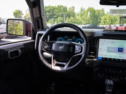 New 2026 Ford Bronco Badlands w/ Sasquatch Package AWD/4WD image 34