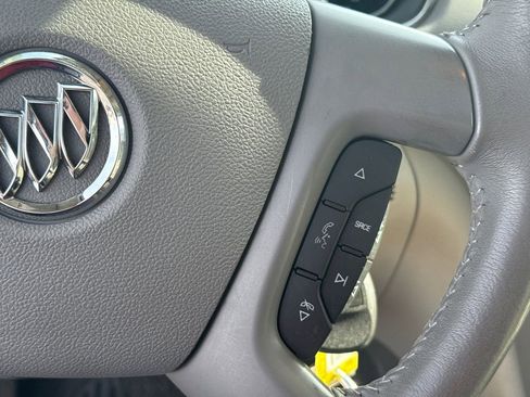 Used 2017 Buick Enclave Leather image 21