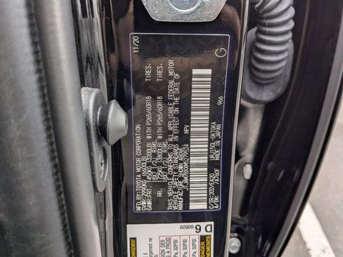 Used 2021 Lexus GX 460 Premium w/ Premium Package image 26