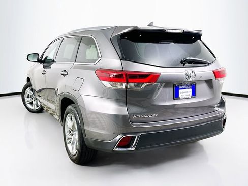 Used 2018 Toyota Highlander Limited FWD image 6