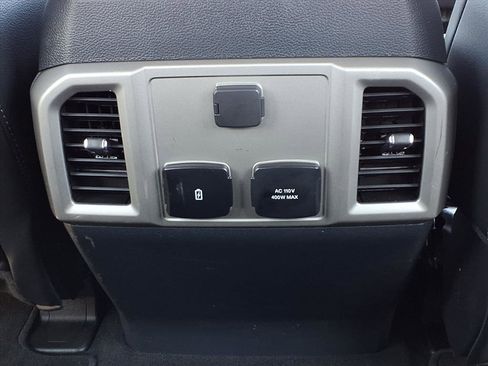 Used 2022 Ford F250 Lariat w/ Tremor Off-Road Package image 10