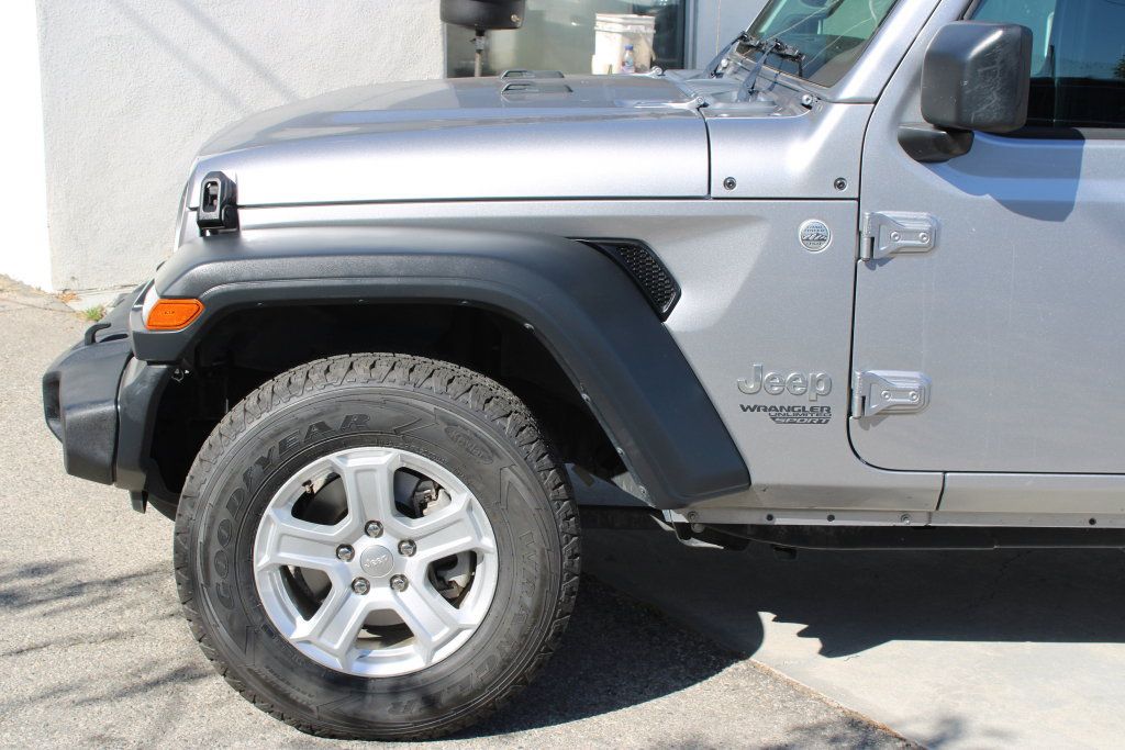 Used 2018 Jeep Wrangler Unlimited Sport S AWD/4WD image 7