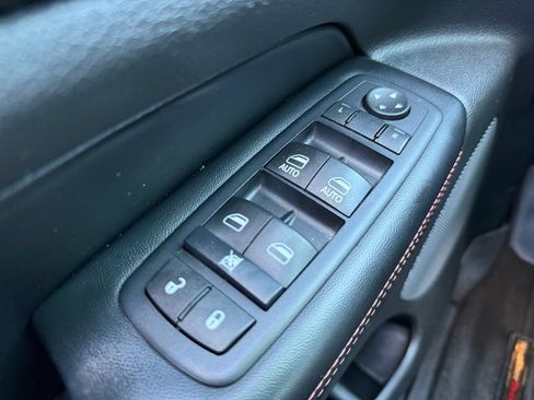 Used 2016 Jeep Grand Cherokee Laredo 75th Anniversary AWD/4WD image 26