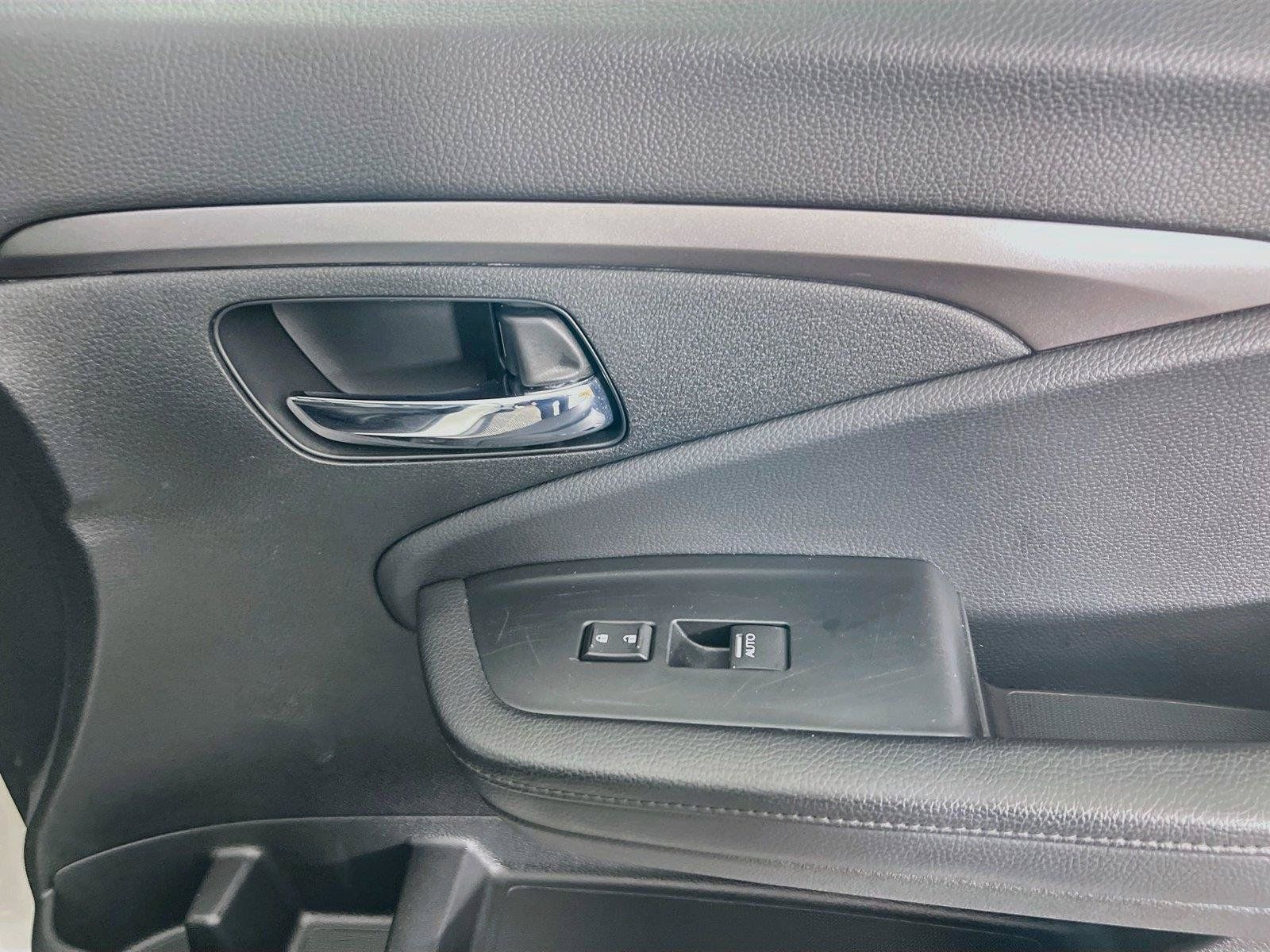 Used 2020 Honda Passport EX-L image 29