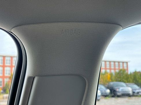 Used 2018 Buick LaCrosse Premium image 30