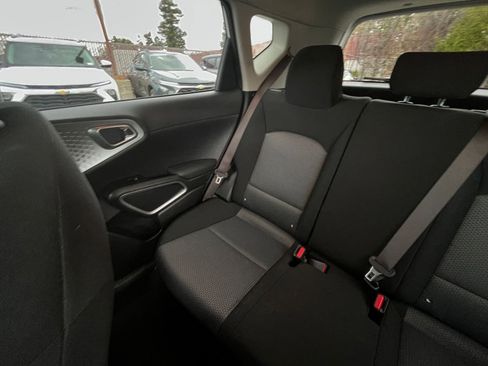 Used 2025 Kia Soul LX w/ LX Technology Package image 37