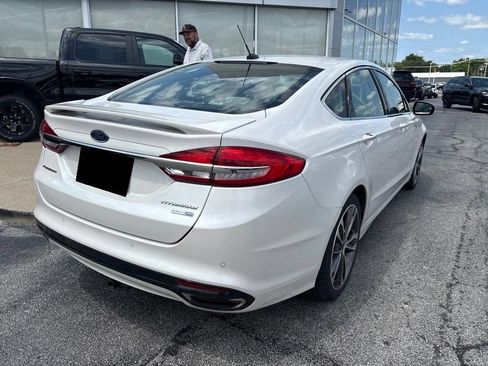Used 2017 Ford Fusion Titanium AWD/4WD image 4
