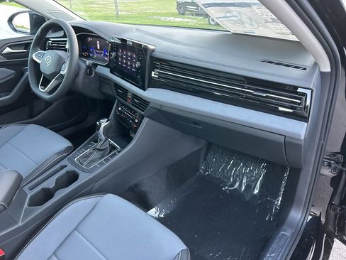 New 2026 Volkswagen Jetta SE image 38