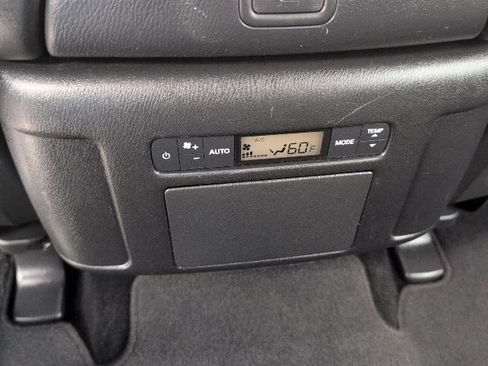 Used 2022 Nissan Armada SL w/ Midnight Edition Package image 6