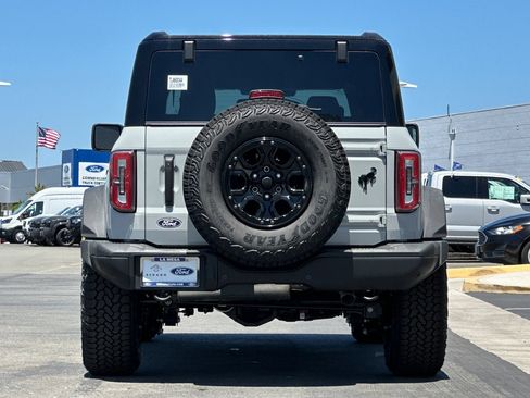 New 2026 Ford Bronco Badlands AWD/4WD image 4