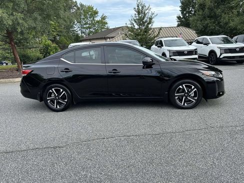 Used 2025 Nissan Sentra SV FWD image 7