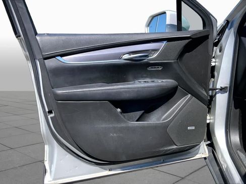 Used 2018 Cadillac XT5 Luxury FWD image 22