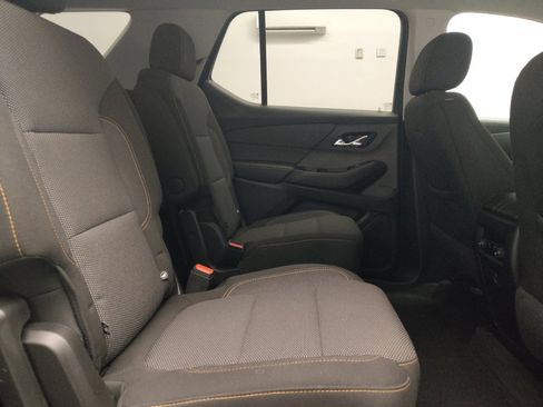 Used 2019 Chevrolet Traverse LT image 19