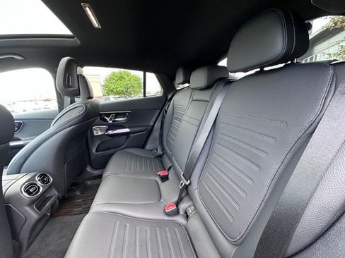 Used 2026 Mercedes-Benz GLC 300 4MATIC image 30