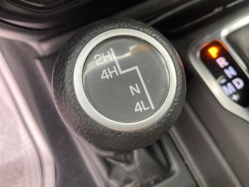 Used 2019 Jeep Wrangler Unlimited Sport S AWD/4WD image 41