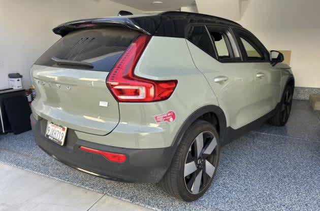 Used 2024 Volvo XC40 Recharge Ultimate w/ Protection Package Premier AWD/4WD image 2