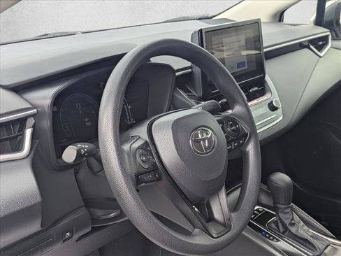 Used 2026 Toyota Corolla LE FWD image 9