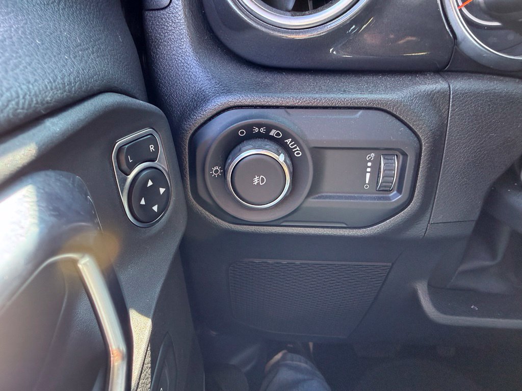Used 2023 Jeep Wrangler Unlimited Rubicon 392 w/ Xtreme Recon 35" Tire Package AWD/4WD image 53
