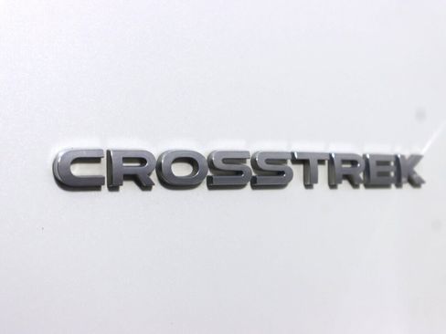 Used 2018 Subaru Crosstrek 2.0i AWD/4WD image 32