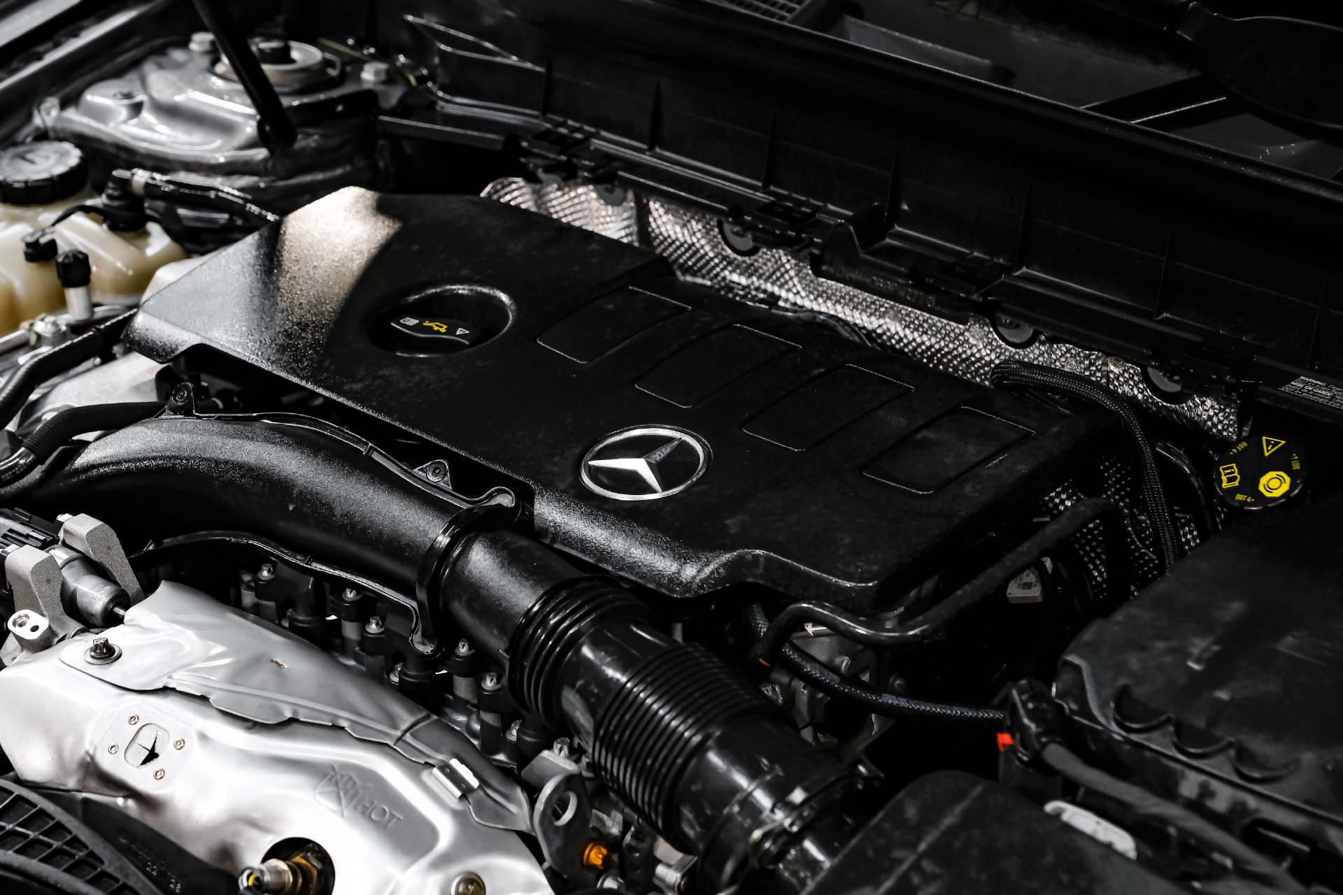 Used 2023 Mercedes-Benz GLB 250 w/ Premium Package image 53