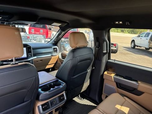 Used 2022 Ford F150 Lariat image 37