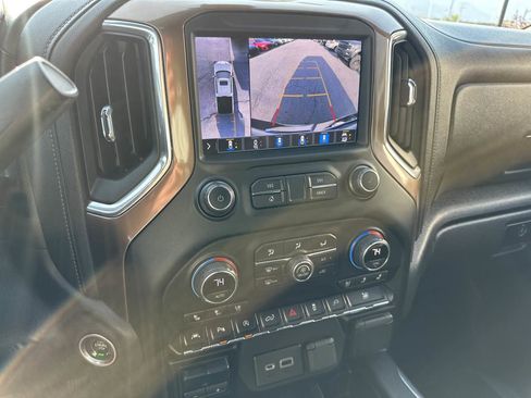 Used 2021 Chevrolet Silverado 1500 High Country image 30