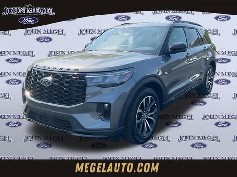 New 2026 Ford Explorer ST-Line RWD image 1