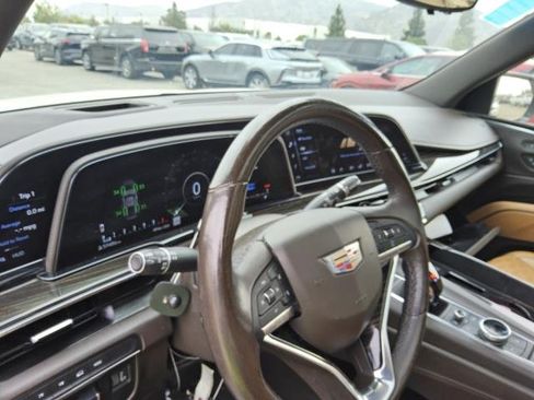 Used 2021 Cadillac Escalade ESV Sport AWD/4WD image 6