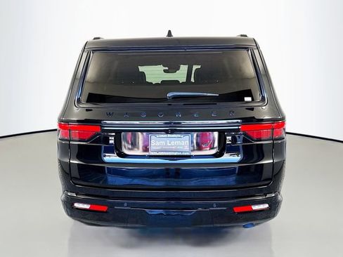 Used 2024 Jeep Wagoneer Series II image 6