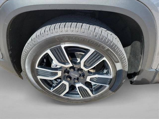Used 2021 GMC Acadia SLT w/ Elevation Edition FWD image 9